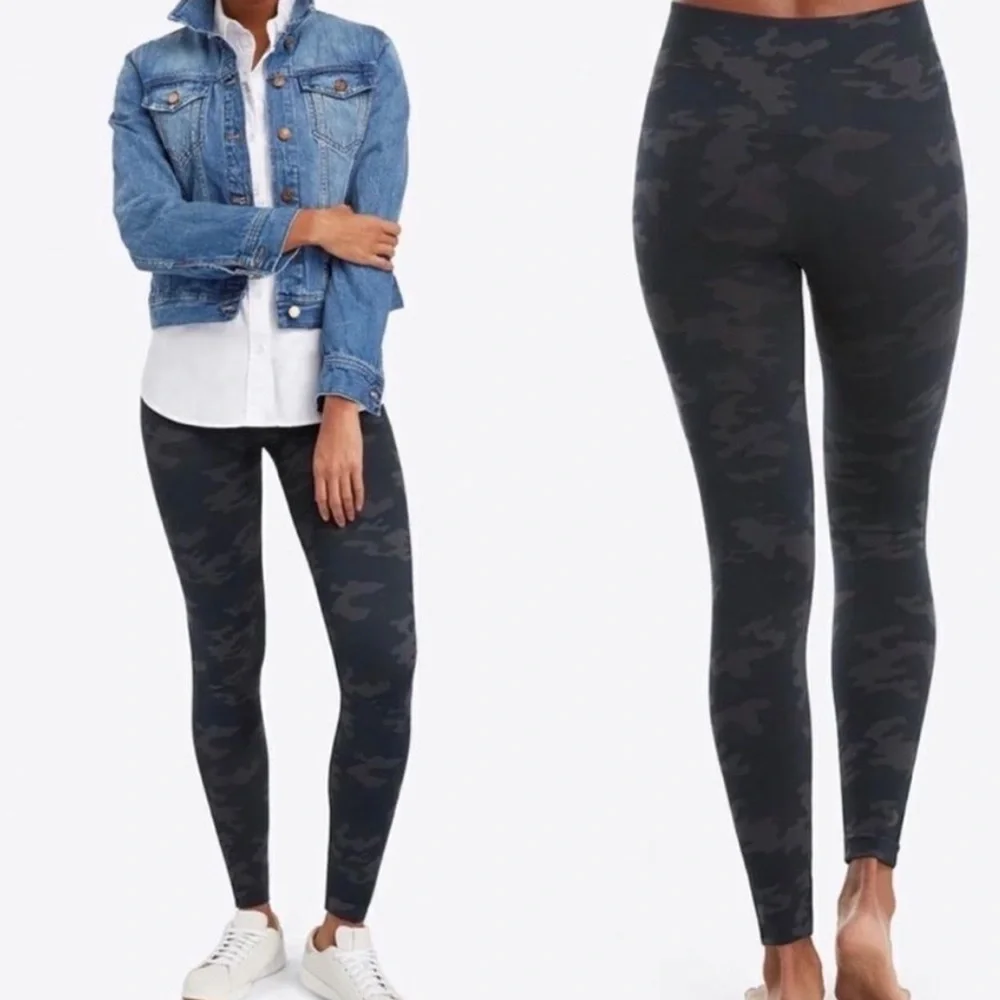 Spanx Look at Me Now Cropped Leggings in Black Grey Camo Print - Picture 2 of 10